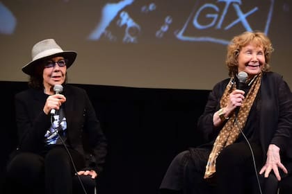 Lily Tomlin y Jane Wagner, durante una conferencia de prensa