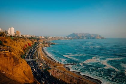 Lima es la única capital de Sudamérica junto al mar