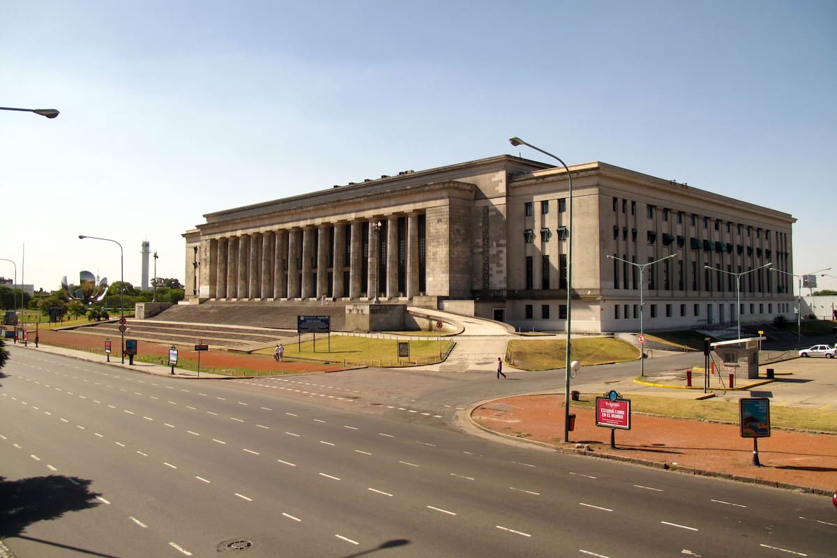 Limitan y modifican los contratos del Gobierno con universidades, Universidad de Buenos Aires, Uba, Derecho