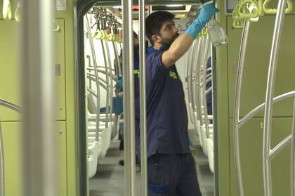 Limpieza de los subtes por el coronavirus