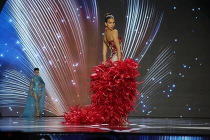 Lina Luaces, la representante de Cuba, es una de las favoritas de Carlos Adyan y de Nadia Ferreira (Facebook/Miss Universe)