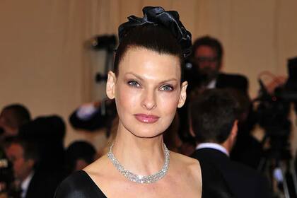 Linda Evangelista le cerró las puertas al amor