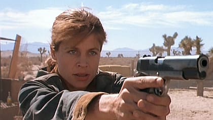 Linda Hamilton, como Sarah Connor en la primera entrega de la franquicia