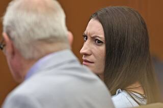 Jurado sigue sin lograr un veredicto en el caso de la madre que asesinó a sus hijos en Massachusetts