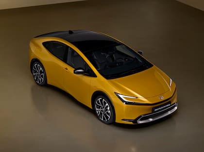 Líneas más fluidas en el nuevo Toyota Prius