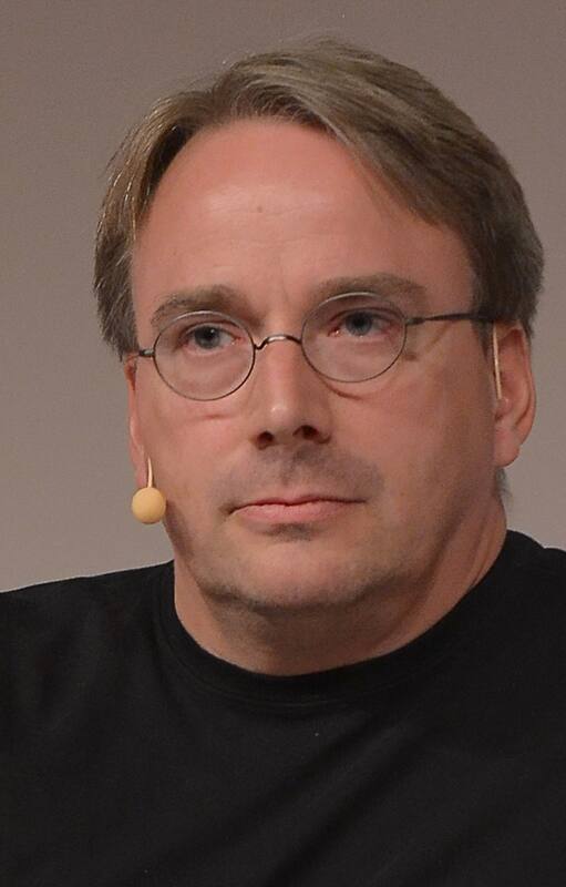 Linus Torvalds hizo público su proyecto para crear un nuevo sistema operativo el 25 de agosto de 1991