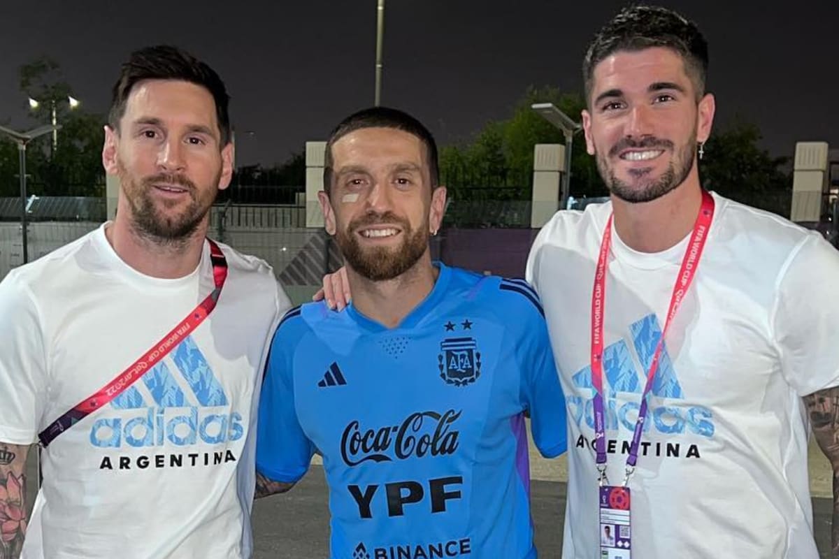Lionel Messi compartió una foto con Papu Gómez y Rodrigo De Paul desde Qatar