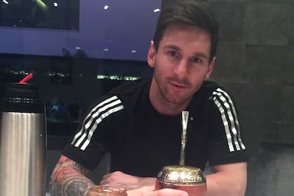 Lionel Messi compartió una foto de su mate y un detalle de la bombilla se robó todas las miradas