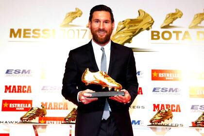 Lionel Messi, con el Botín de Oro 2019, uno de los seis que ganó; lo sucederá el italiano Immobile.