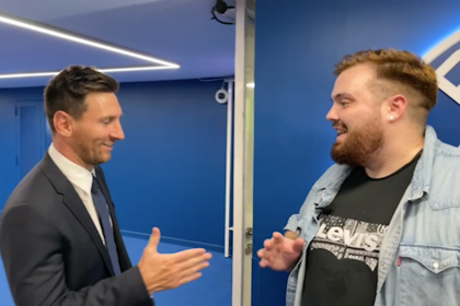 Lionel Messi con Ibai Llanos, que planteó un debate por el mate en una red social