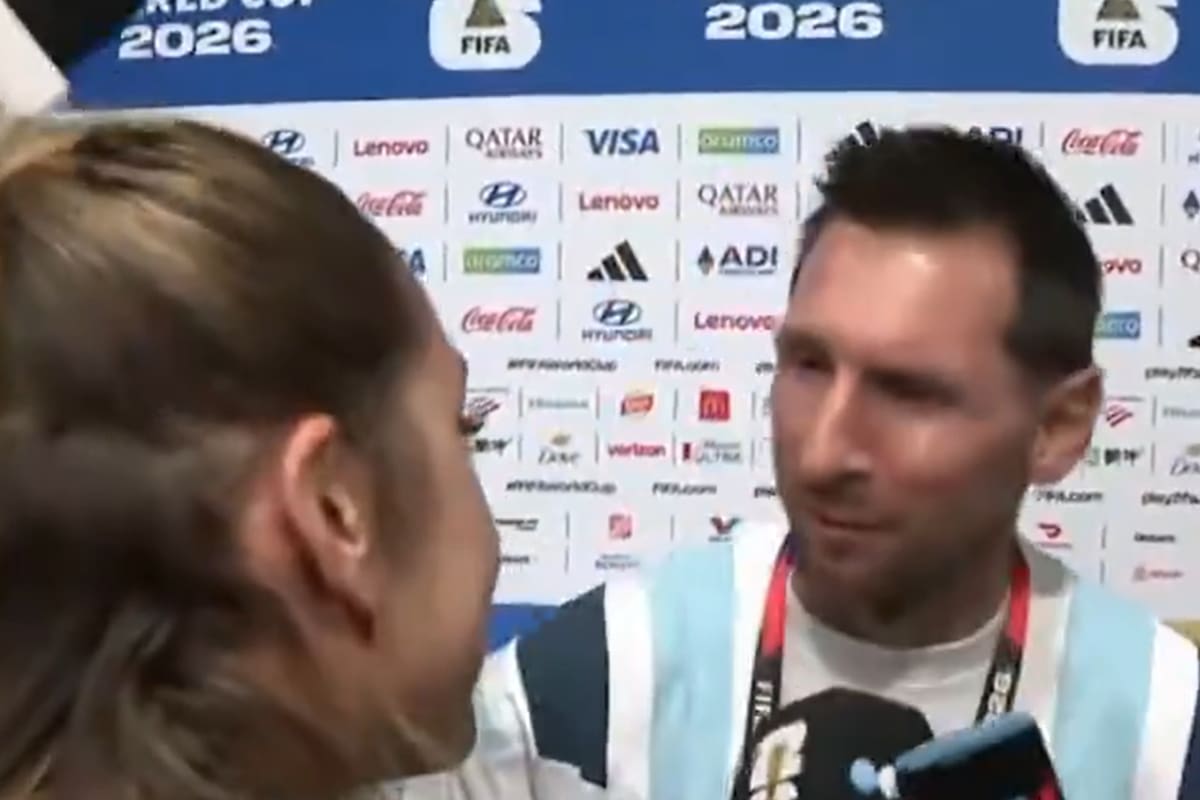 Messi vai e volta com Sofi Martinez no campo misto: “Se eu olho para você porque olho para você, eu te saúdo porque eu te saúdo”