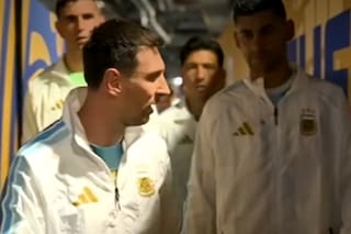 La secuencia completa de la arenga de Messi antes de la final y la salida de los jugadores a la cancha