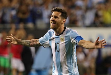 Lionel Messi, de Argentina, celebra su segundo gol contra Panamá durante un partido de la Copa América Centenario 2016 en el Soldier Field el 10 de junio de 2016 en Chicago, Illinois. Argentina derrotó a Panamá 5-0.