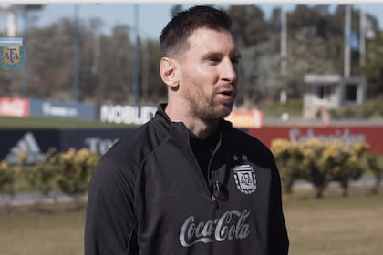 Lionel Messi de Argentinadurante su mensaje que dió en la  Asociación Argentina de Fútbol (AFA) 'Julio Humberto Grondona.