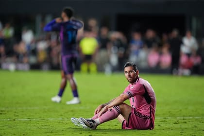 Lionel Messi, del Inter Miami, durante el partido contra Charlotte en la MLS, el sábado 28 de septiembre de 2024, en Fort Lauderdale. (AP Foto/Rebecca Blackwell)
