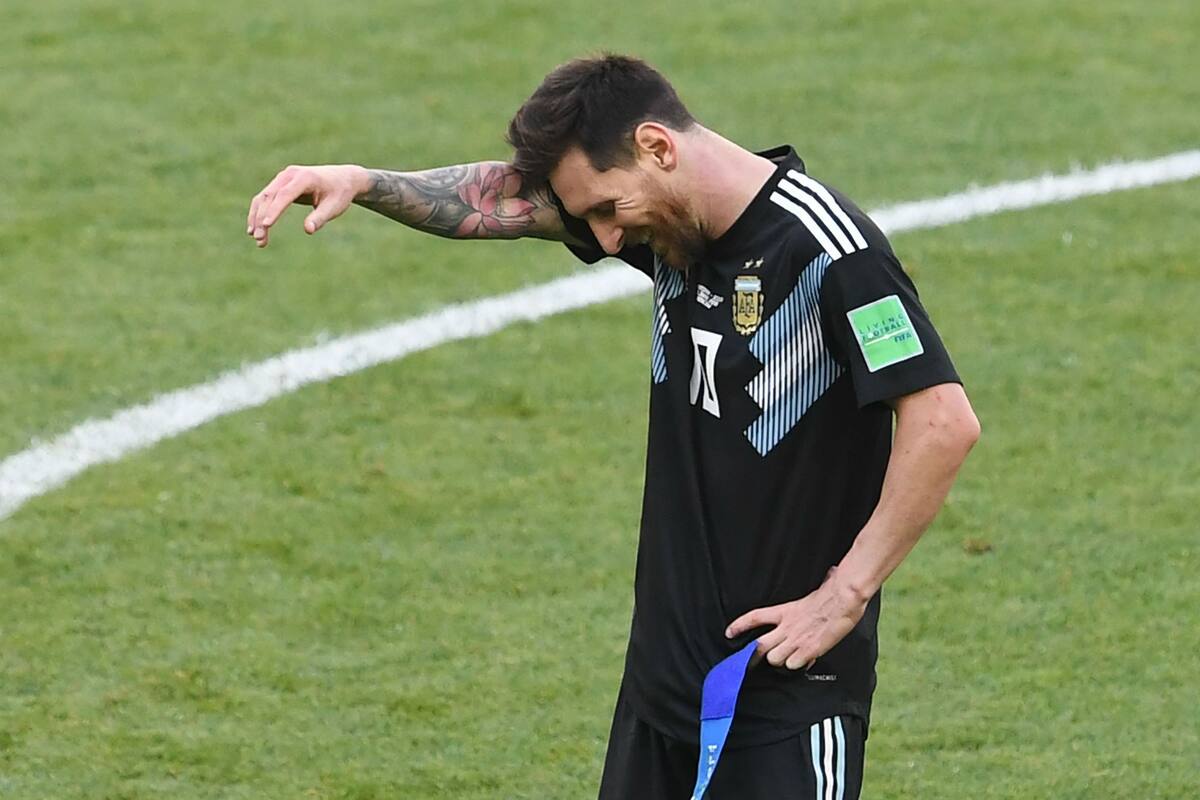 Lionel Messi durante el debut de la selección argentina