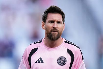 Lionel Messi durante la entrada en calor