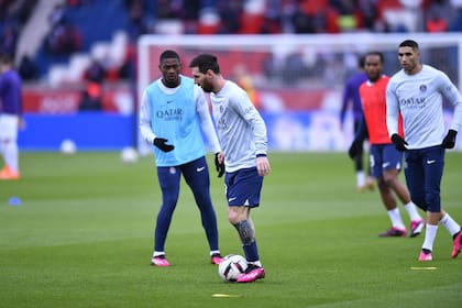 Lionel Messi en el precalentamiento previo a PSG - Toulouse