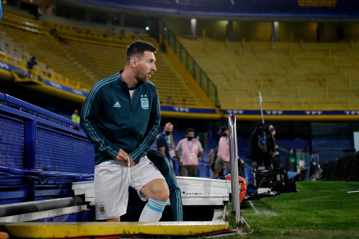 Lionel Messi en la Bombonera: jugó cuatro veces y marcó cuatro goles; esta noche, frente a Venezuela por las eliminatorias para Qatar 2022, las tribunas estarán colmadas y despedirán a la selección, que ya no actuará este año en el país