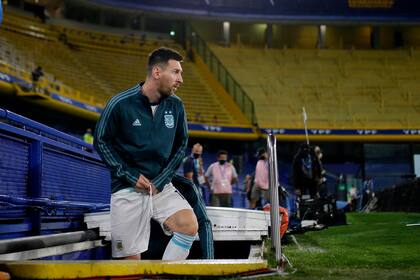 Lionel Messi en la Bombonera: jugó cuatro veces y marcó cuatro goles; esta noche, frente a Venezuela por las eliminatorias para Qatar 2022, las tribunas estarán colmadas y despedirán a la selección, que ya no actuará este año en el país