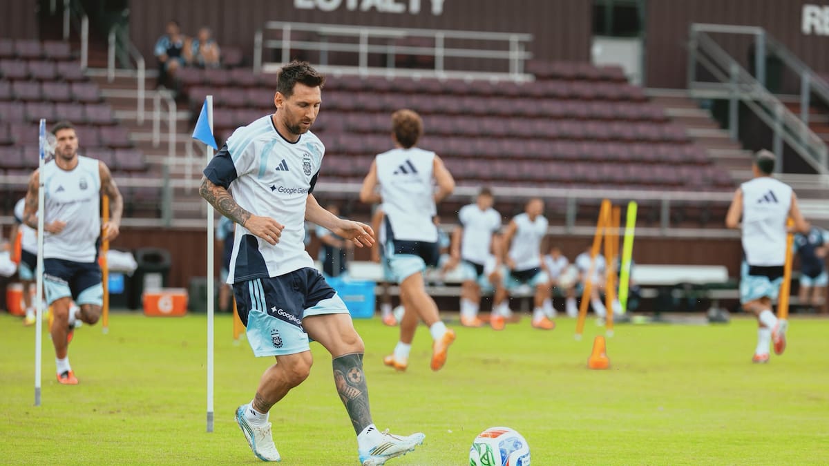 La lista definitiva de la selección: el reemplazante de Balerdi no será un zaguero y llegará desde afuera