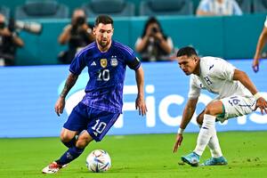 Lionel Messi en uno de los últimos partidos con la camiseta de la selección argentina, ante Honduras, el 23 de septiembre