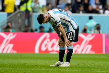 Lionel Messi entrenó diferenciado por una molestia en el músculo sóleo