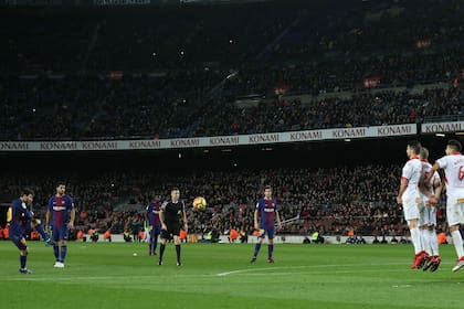Lionel Messi es el goleador de la Liga de España con 20. Además tiene la misma cantidad de goles anotados por la vía de tiro libre.