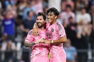 El 10 hizo bailar a Inter Miami: cuatro goles y una asistencia en otro unipersonal que levantó el estadio