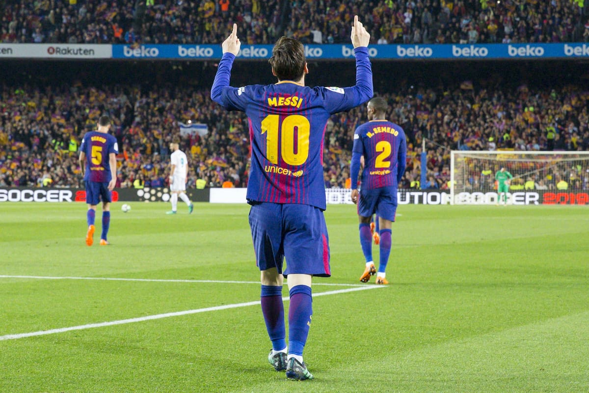 Lionel Messi festeja su gol, el segundo de Barcelona