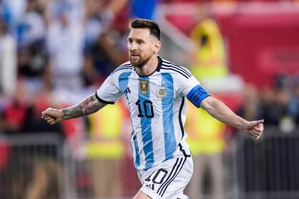 Lionel Messi festeja uno de sus goles frente a Jamaica.