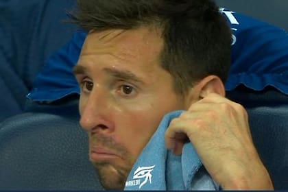 Lionel Messi fue reemplazado frente al Mónaco y su gesto lo dijo todo (Foto: Captura de video)