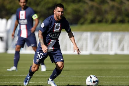 Lionel Messi jugó su primer partido desde la goleada contra Estonia en el triunfo de PSG contra Quevilly en un amistoso.