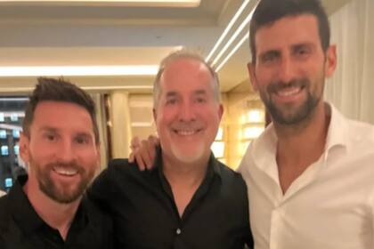 Lionel Messi junto a Novak Djokovic en Nueva York