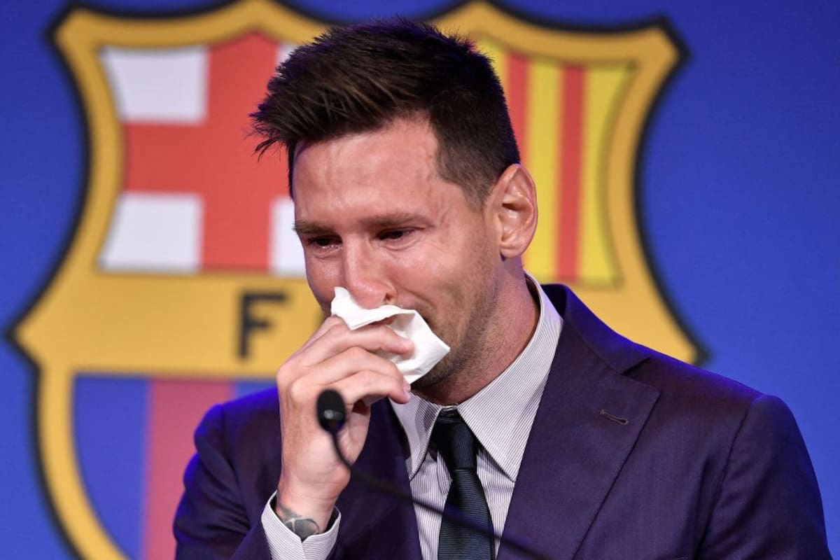 Lionel Messi lloró desconsoladamente al anunciar su despedida del Barcelona