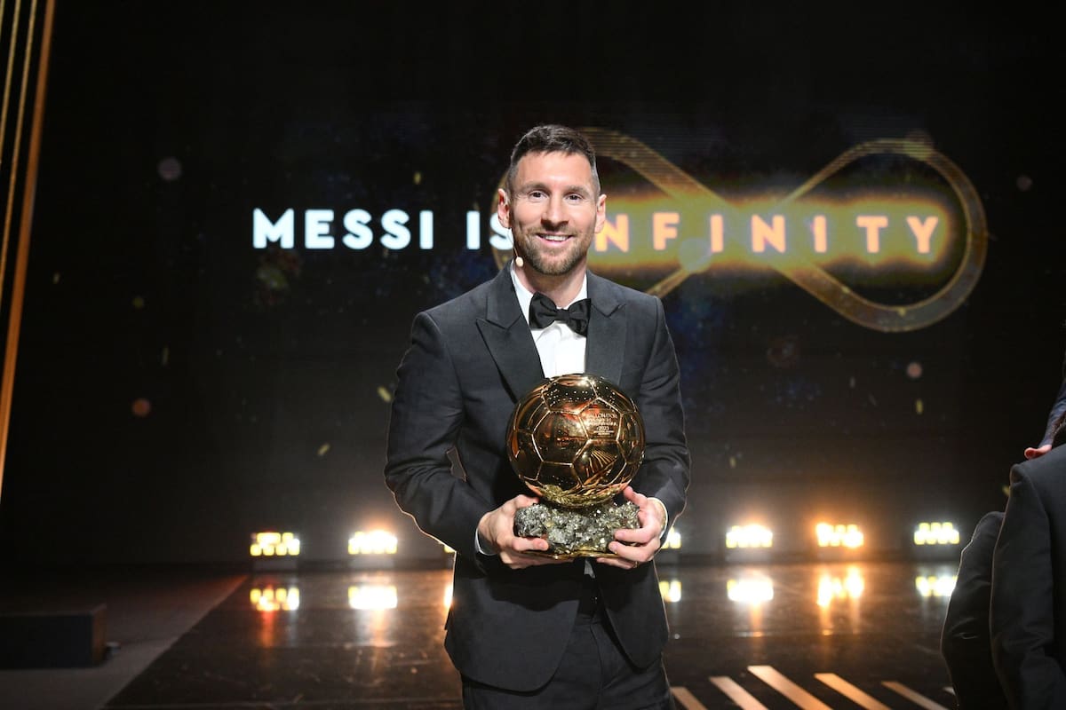 Lionel Messi logró un nuevo Balón de Oro en la última ceremonia que se realizó en París: el rosarino ostenta ocho galardones