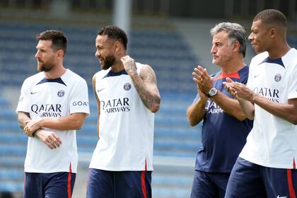 Lionel Messi, Neymar y Mbappé juntos, en el ciclo al mando del entrenador Christophe Galtier; PSG no logró todo lo que se propuso pese a la gran inversión en estrellas.