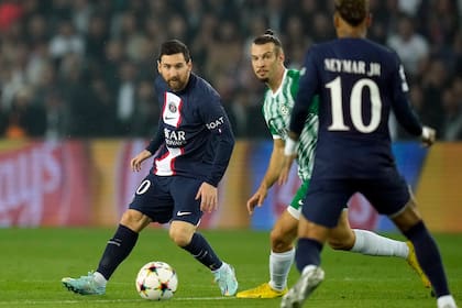 Lionel Messi podría disputar hasta cuatro partidos antes del Mundial (AP Photo/Christophe Ena)