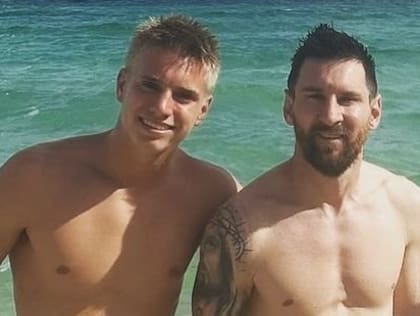 Lionel Messi posó junto a Christian Shevchenko en Las Bahamas
