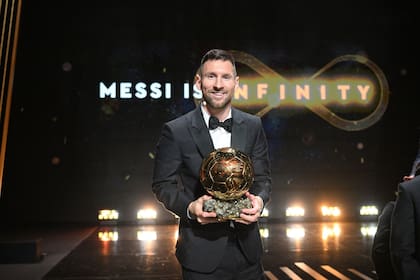 Lionel Messi recibió el Balón de Oro en 2023 y llegó a las ocho estatuillas en su carrera