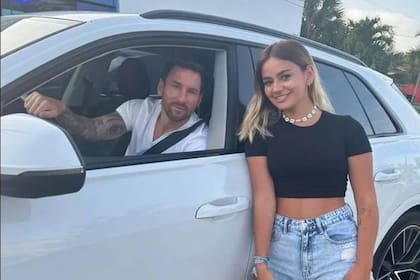 Lionel Messi, relajado, admitió sacarse una foto con una fanática