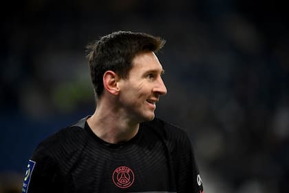 Lionel Messi será titular en Paris Saint-Germain contra Clermont, por la liga francesa.
