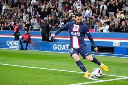 Lionel Messi será titular frente a Auxerre, en un partido de Ligue 1 que puede coronar a PSG con dos jornadas de anticipación.