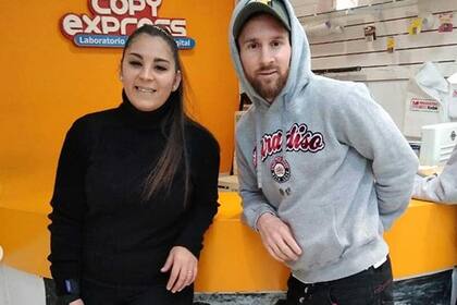 Lionel Messi sorprendió a todo en el Mall de Fúnes