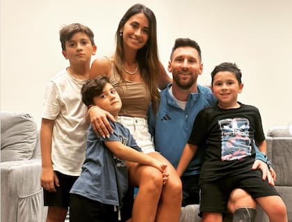 Lionel Messi suele mostrarse acompañado por su familia (Foto: @antonelaroccuzzo)