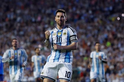Lionel Messi, toda una vida brillando con la selección argentina