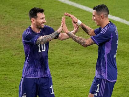 Lionel Messi y Ángel Di María integraron el plantel en el último triunfo ante Francia en 2009