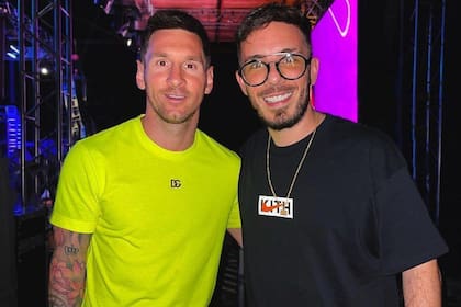 Lionel Messi y el DJ Fer Palacio, en Rosario