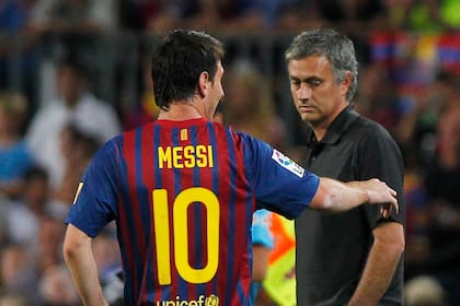 Lionel Messi y Mourinho, un duelo histórico entre el 10 y el entrenador