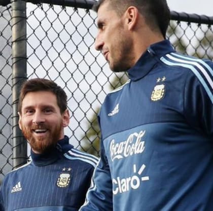 Lionel Messi y Patón Guzmán fueron compañeros durante algunos años en la selección argentina
